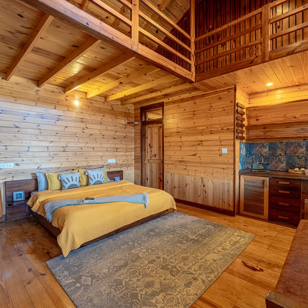 Ivy Quad: perfect for 2-4 folks